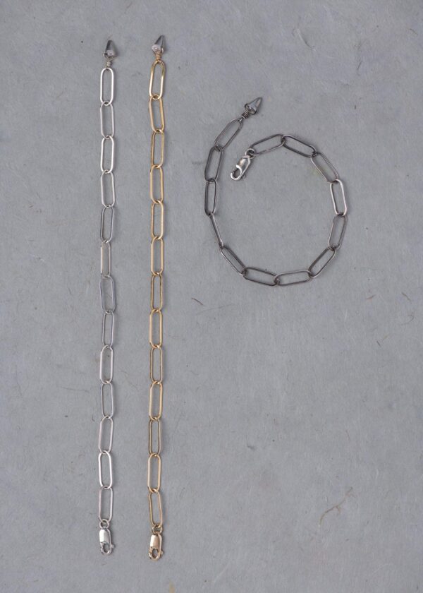 Paperclip Chain Bracelet in Gold - Image 4