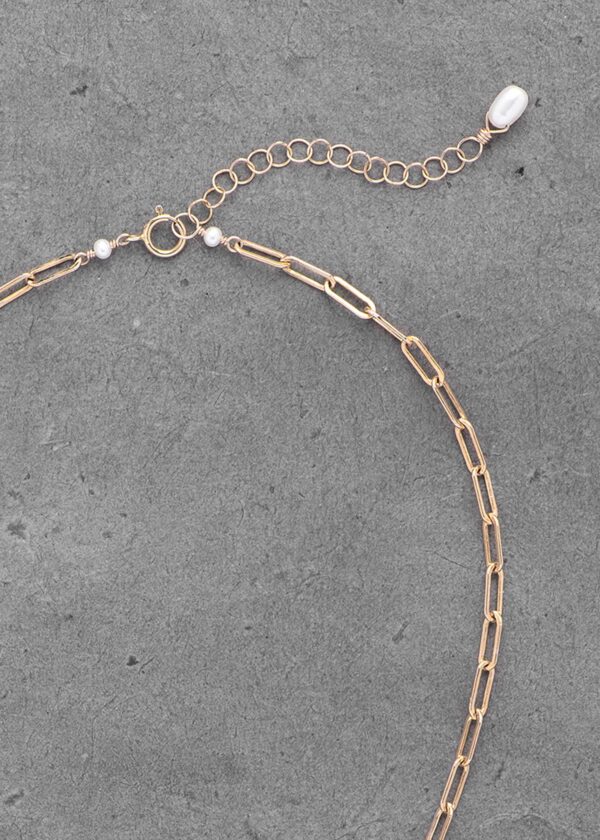 Baroque Pearl Paperclip Chain Necklace in Gold - Image 3