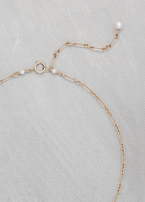 Coin Pearl Necklace in Gold - Image 4